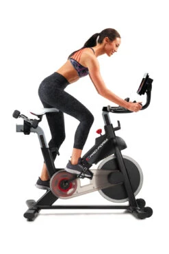 Winter Cardio Set -World Fitness 1 Pro FormCarbonCXSpinBike e543e53b 6786 4dd7 91ea b652e7f8484f
