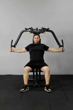 Body Iron Pec Dec & Rear Delt Machine -World Fitness 1. Body Iron Pec Dec Rear Delt Machine