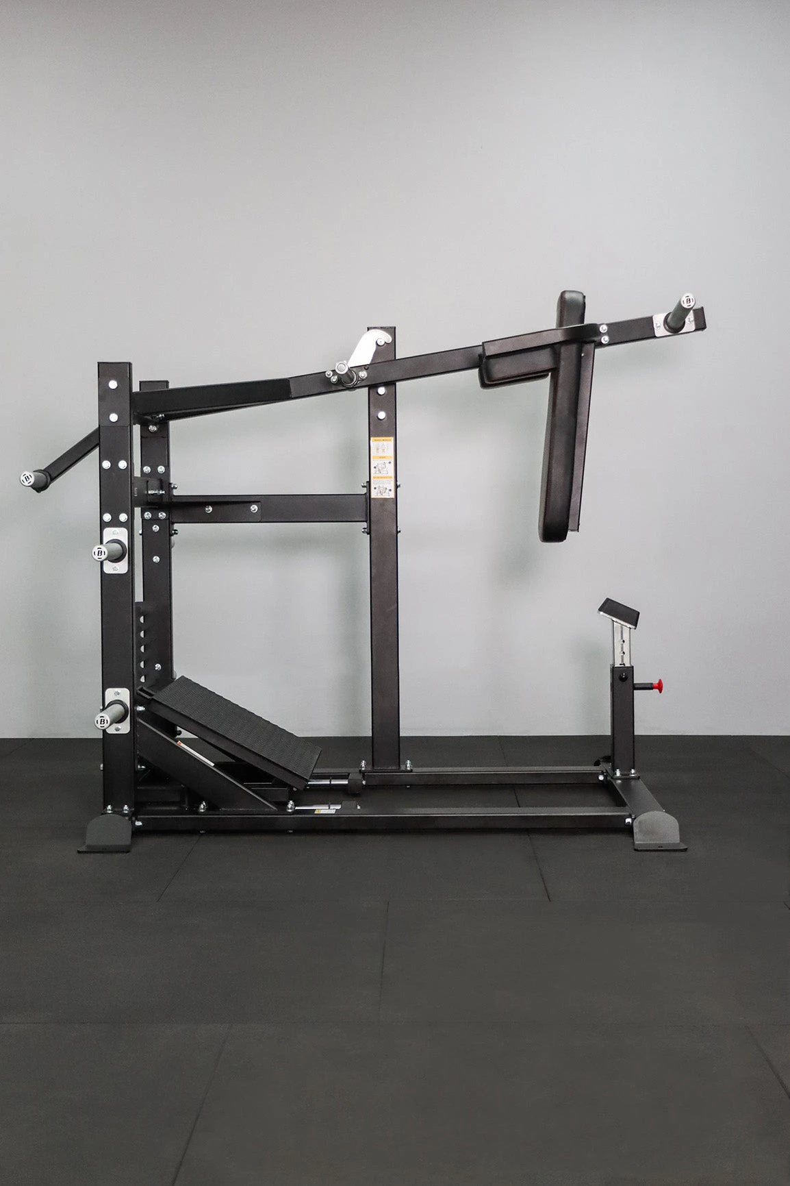Body Iron Commercial Pendulum Squat Machine 7 Body Iron Commercial Pendulum Squat Machine - Image 6
