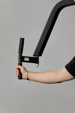 Body Iron Pec Dec & Rear Delt Machine -World Fitness 3. Body Iron Pec Dec Rear Delt Machine