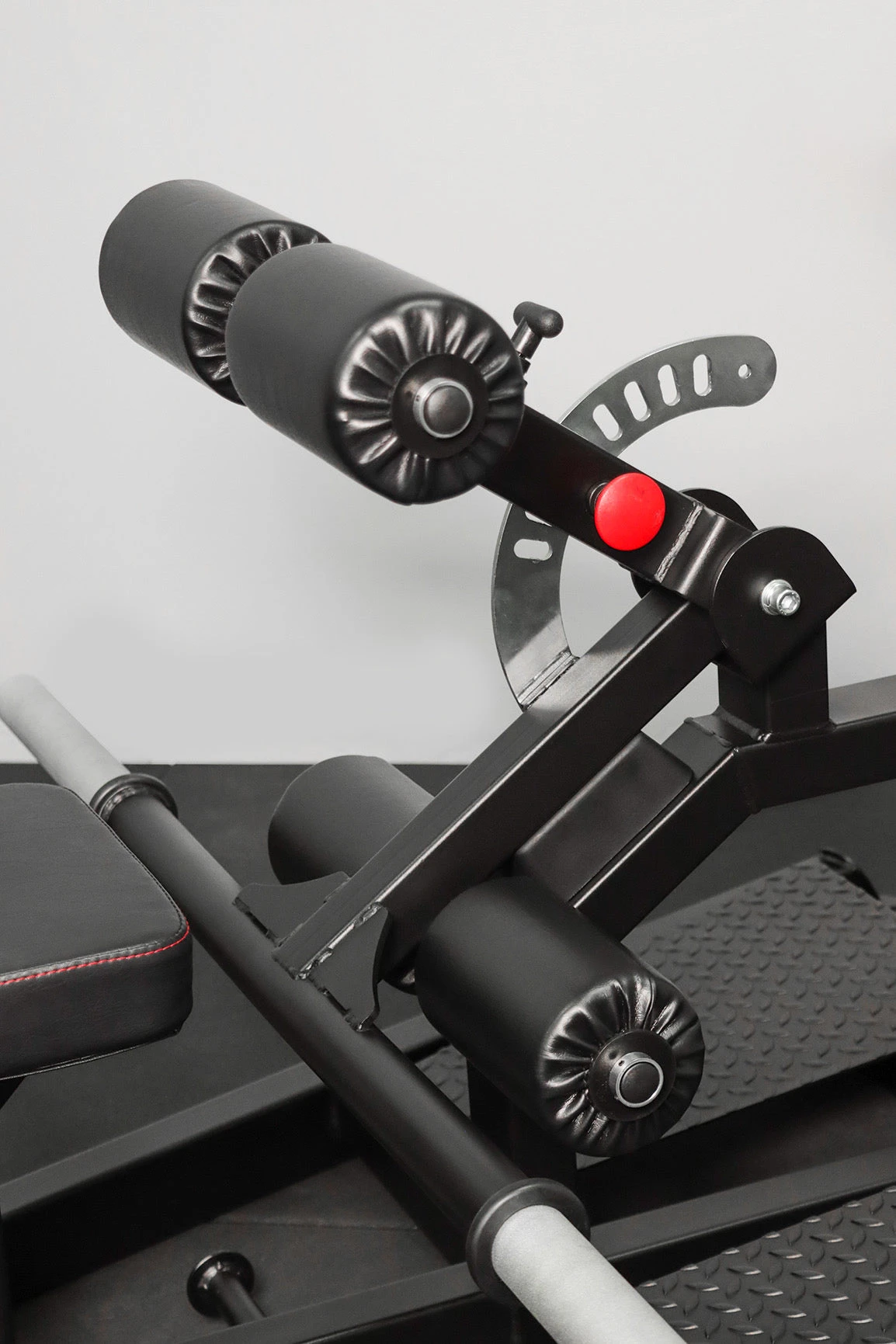 Body Iron Commercial Standing Hip Thrust Machine 8 Body Iron Commercial Standing Hip Thrust Machine - Image 6