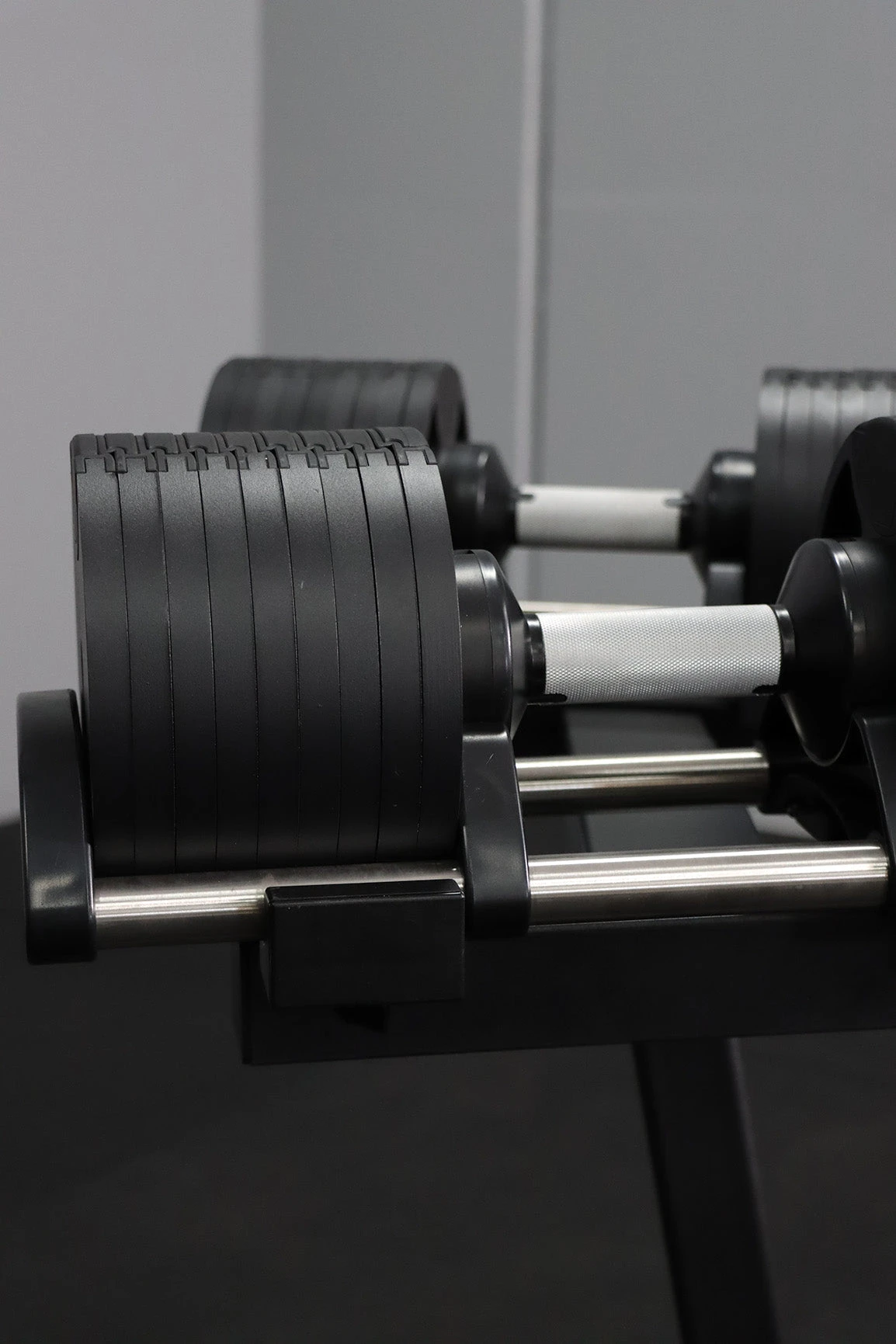 Body Iron Adjustable Dumbbell Set 2 X 32KG With Rack 15 Body Iron Adjustable Dumbbell Set 2 X 32KG With Rack - Image 13