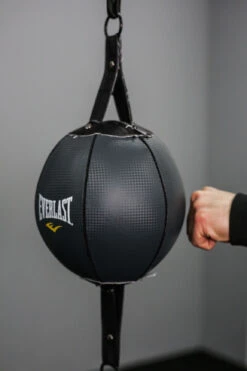 Everlast All-in-One Power Tower & Boxing Set 40 Everlast All-in-One Power Tower & Boxing Set -World Fitness BodyIronAllinOneBoxingStand PowerTower 7