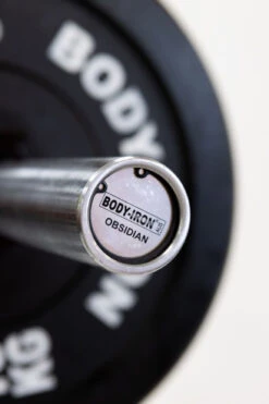 Body Iron 7ft Obsidian Commercial Olympic Barbell Rated 2000lbs -World Fitness BodyIronObsidianBarbellcloseup