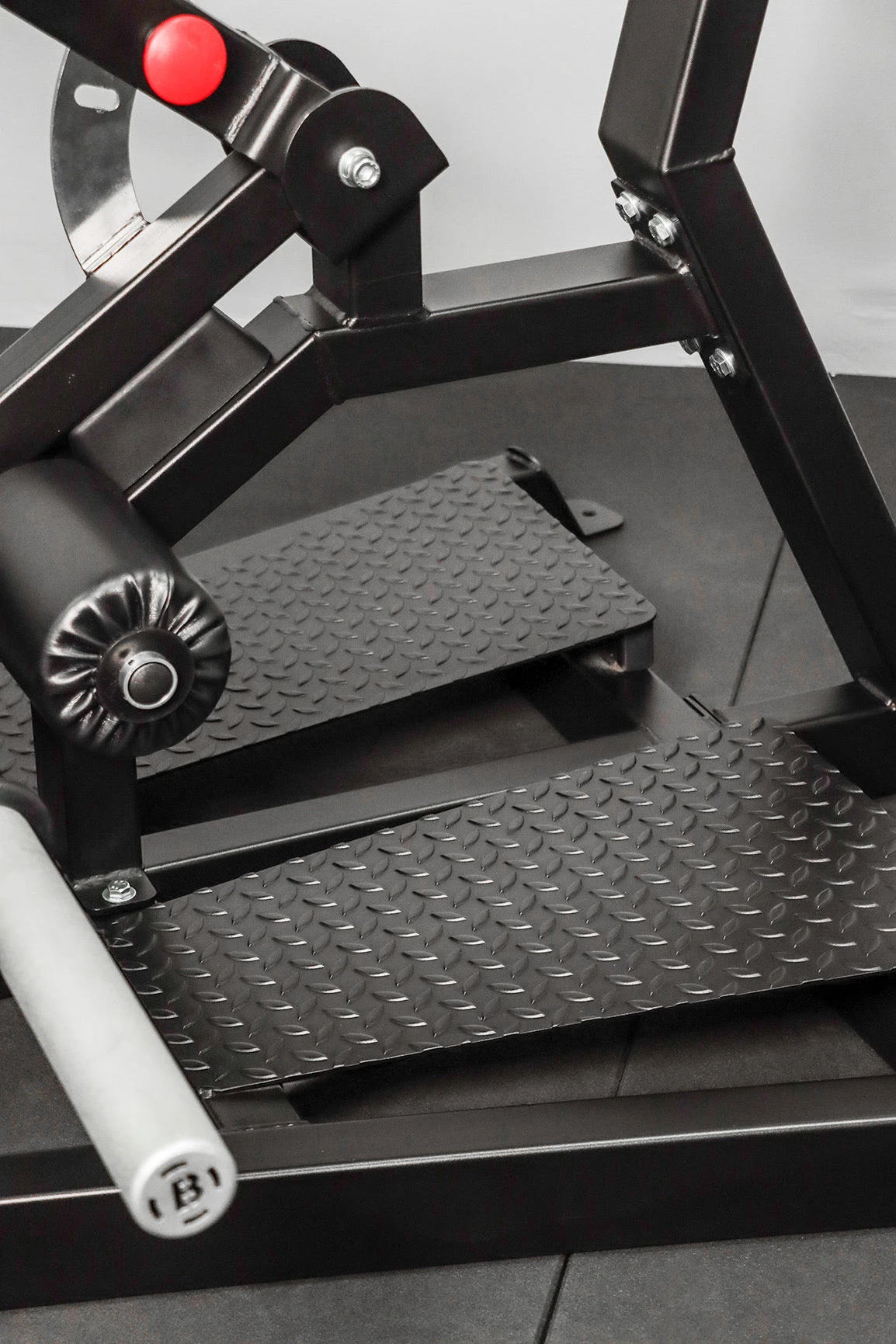 Body Iron Commercial Standing Hip Thrust Machine 10 Body Iron Commercial Standing Hip Thrust Machine - Image 8